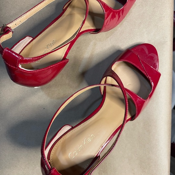 The Calvin Klein® Gayle 2 is a modern and uniquely sophisticated heel. - Picture 4 of 5